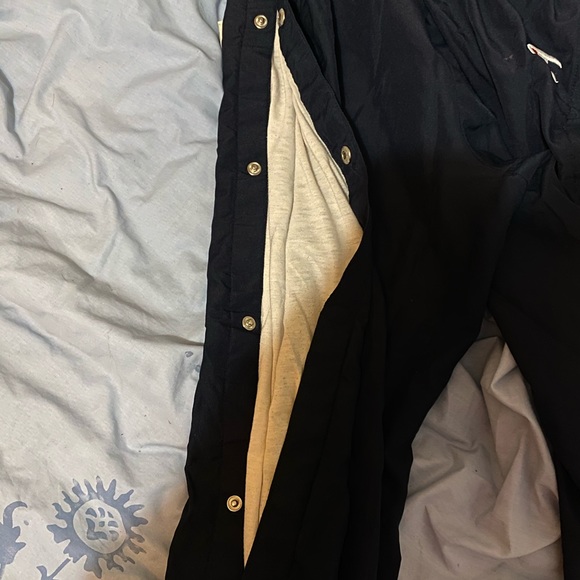 Champion track pants can be open by the sides/legs - Picture 3 of 4